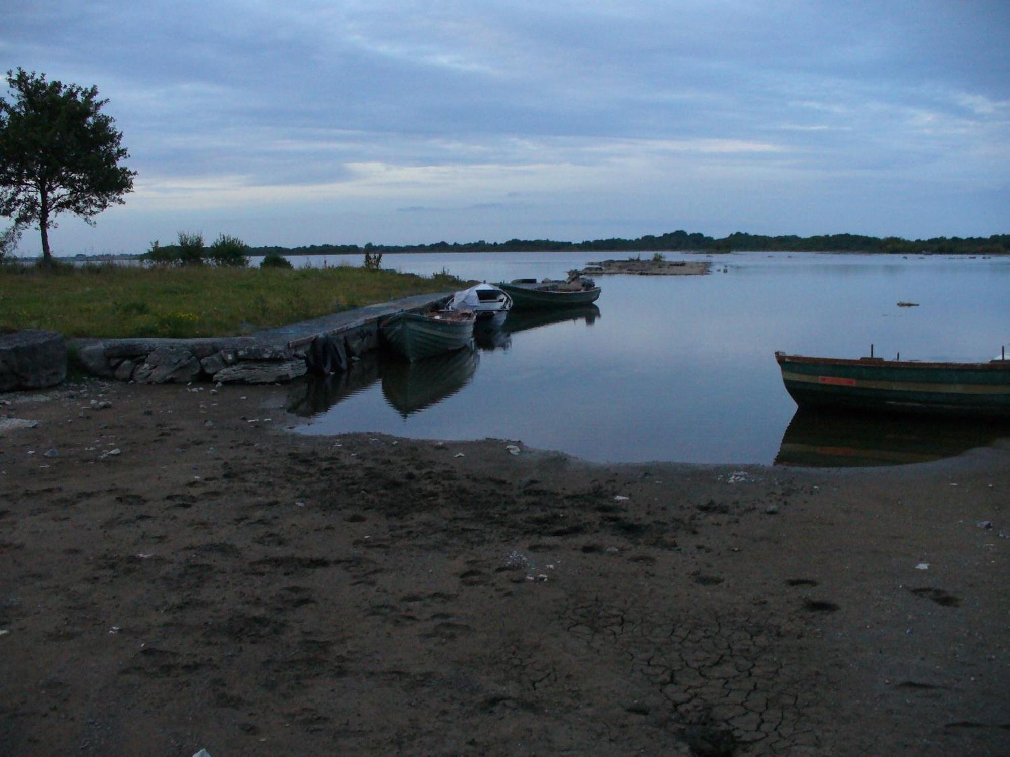 The Waterfront House Country Home Oughterard Buitenkant foto