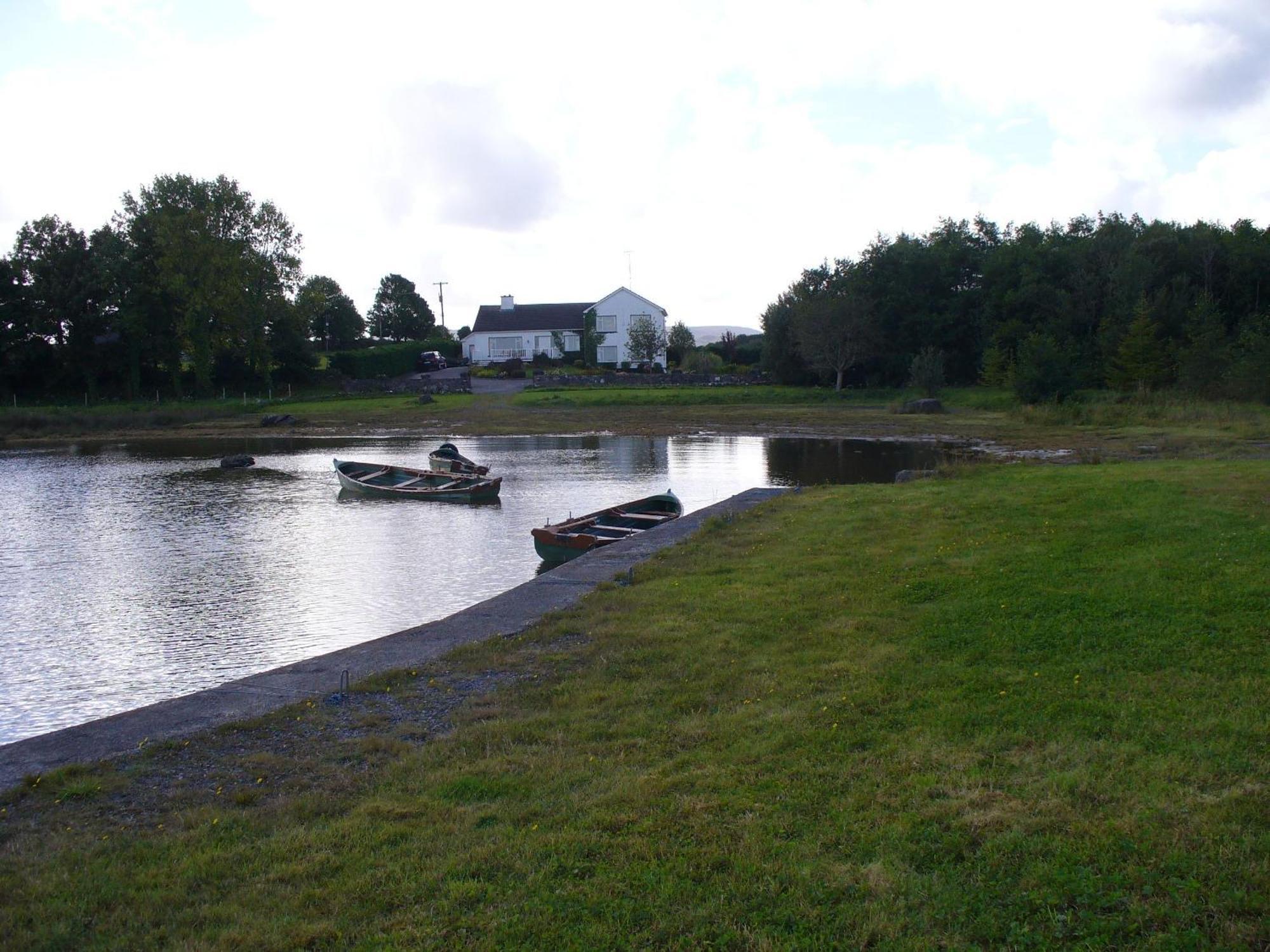 The Waterfront House Country Home Oughterard Buitenkant foto