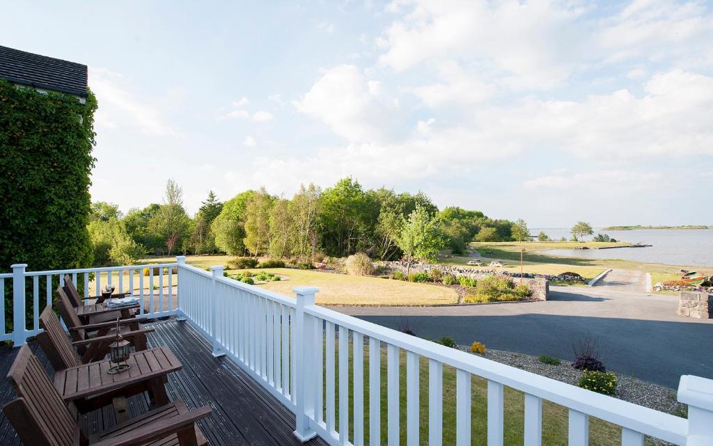 The Waterfront House Country Home Oughterard Buitenkant foto