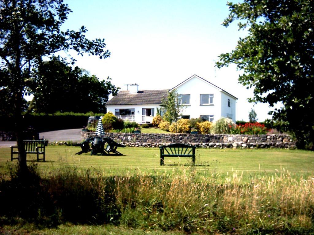 The Waterfront House Country Home Oughterard Buitenkant foto